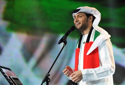 منصور زايد يحتفل بين أبوظبي ودبي باليوم الوطني الـ41